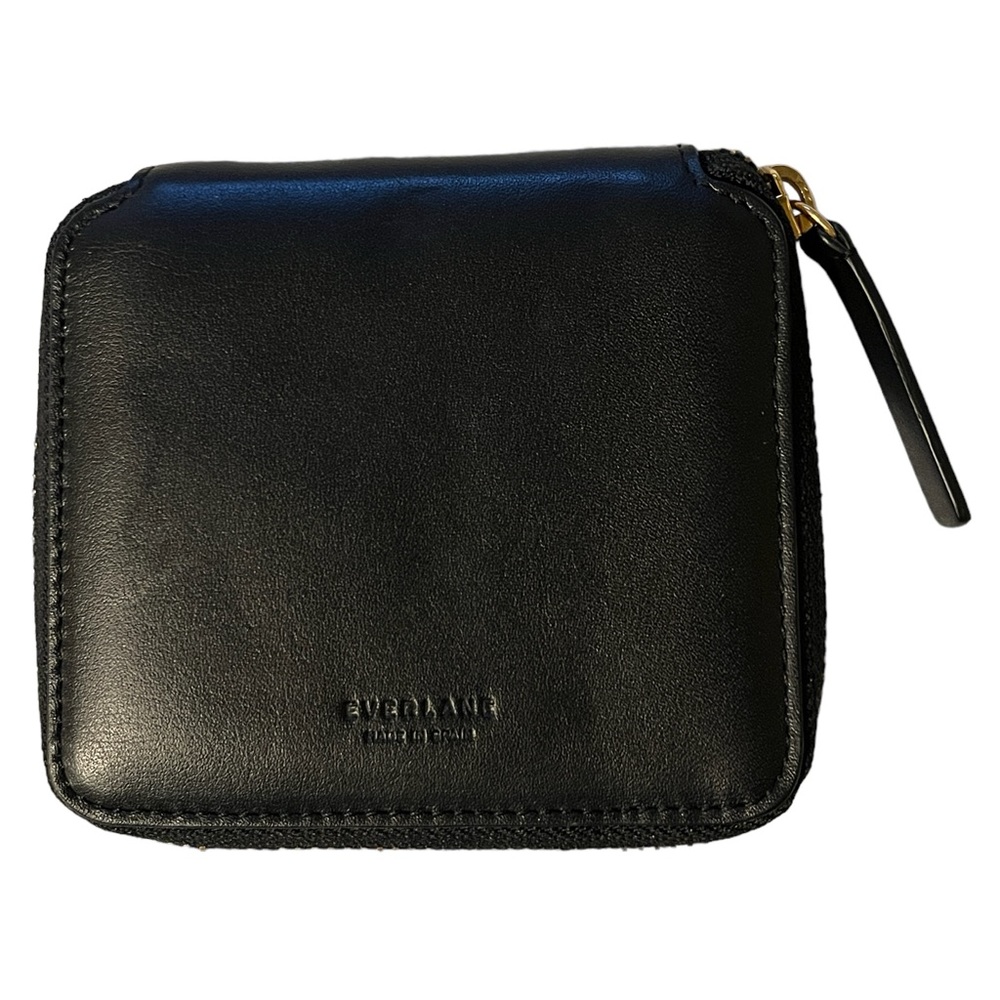 Everlane Square Zip Leather Wallet in Black w/ Gold Zipper